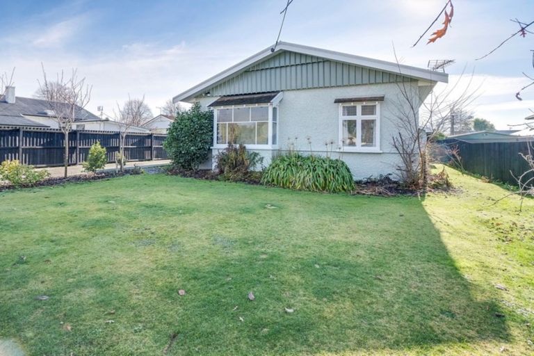 Photo of property in 364a High Street, Rangiora, 7400