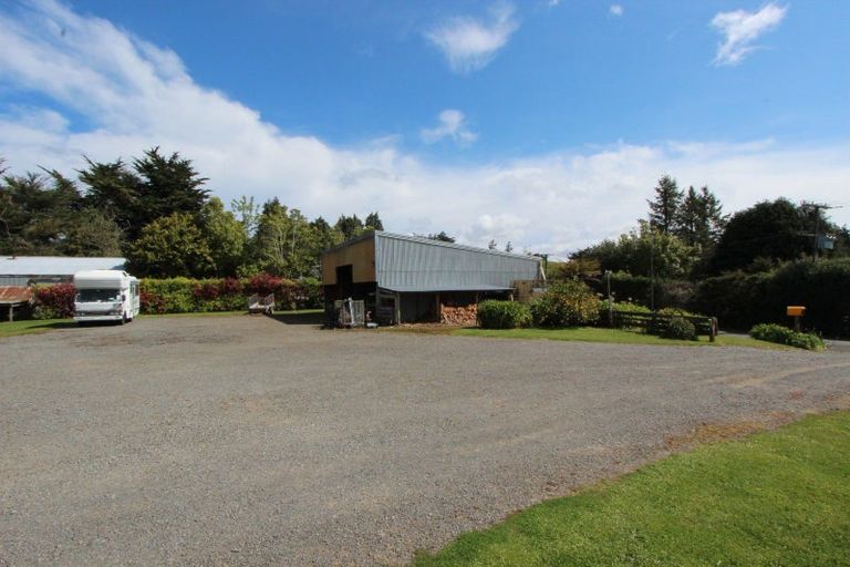 Photo of property in 945 Makaretu Road, Ashley Clinton, Takapau, 4286