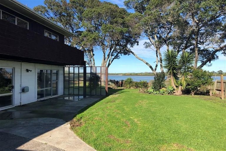 Photo of property in 582 Weymouth Road, Weymouth, Auckland, 2103