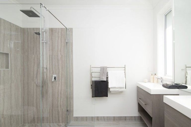 Photo of property in 22 Brigitte View, Snells Beach, 0920