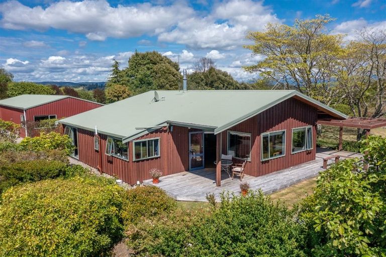 Photo of property in 335 Old Coach Road, Upper Moutere, 7173