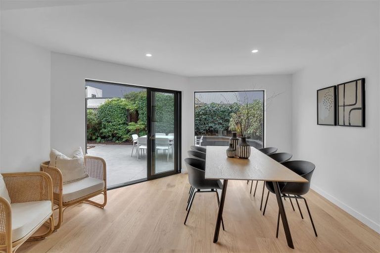 Photo of property in 2/15 Wai-iti Terrace, Burnside, Christchurch, 8053