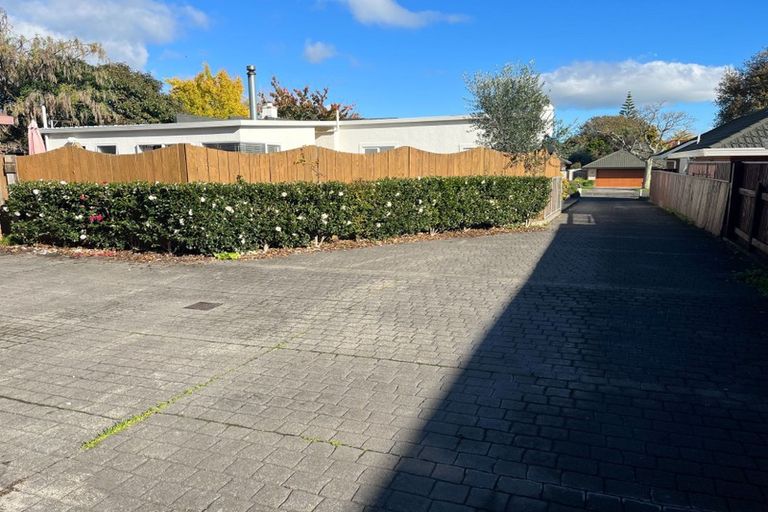 Photo of property in 9a Phoenix Avenue, Hokowhitu, Palmerston North, 4410