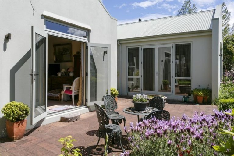 Photo of property in 11 Glen Mohr, Acacia Bay, Taupo, 3385