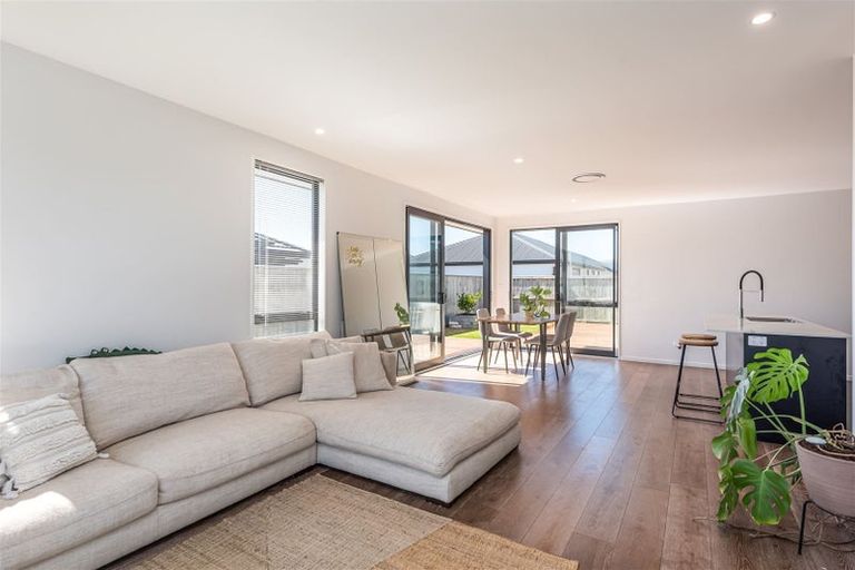 Photo of property in 15 Helen Place, Halswell, Christchurch, 8025