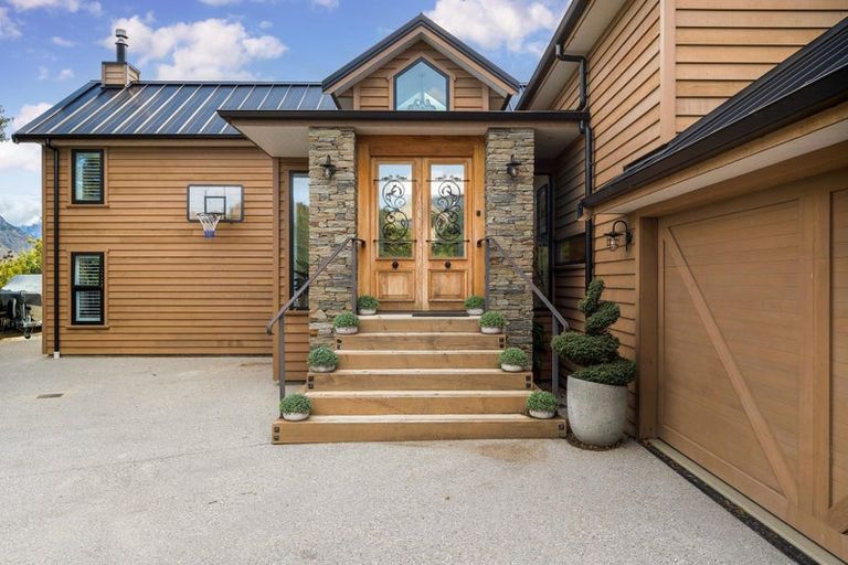 Photo of property in 15 Penrith Park Drive, Wanaka, 9305