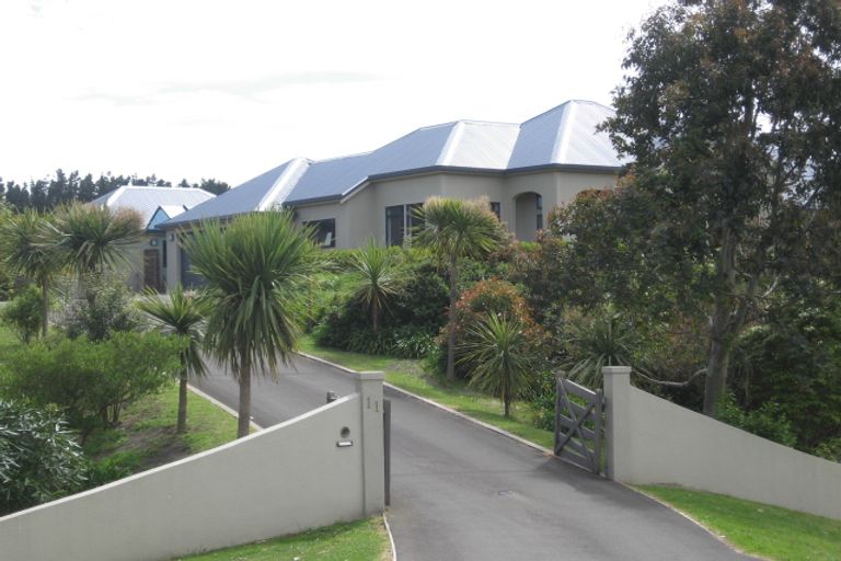 Photo of property in 11 Edmonds Drive, Otamatea, Whanganui, 4500