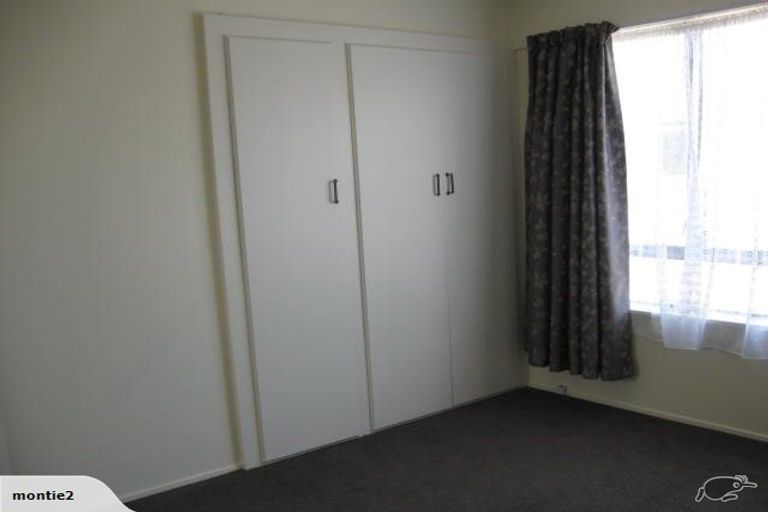 Photo of property in 2/33 Mortlake Street, Islington, Christchurch, 8042