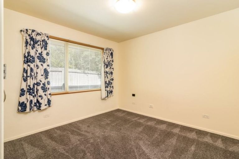 Photo of property in 20 Amoka Crescent, Parklands, Christchurch, 8083