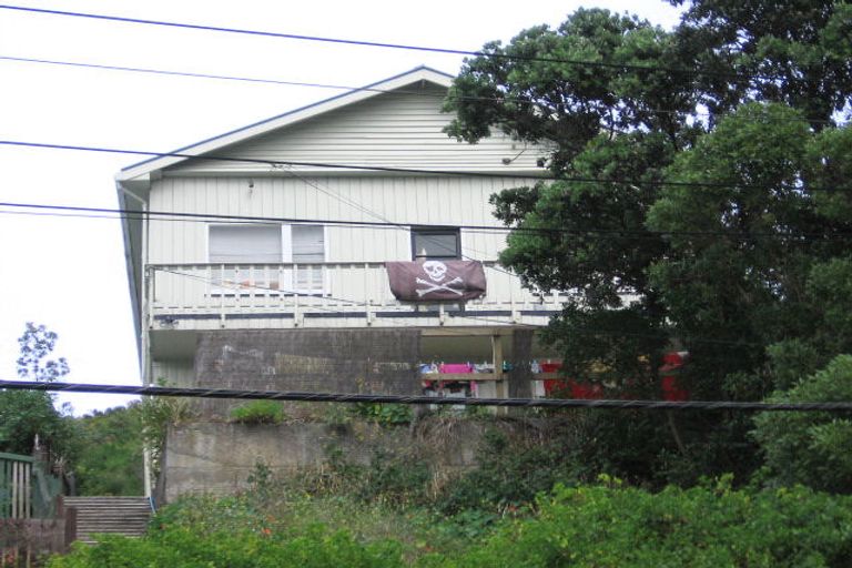 Photo of property in 126 Eden Street, Island Bay, Wellington, 6023