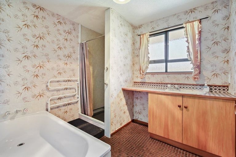 Photo of property in 24 Burnett Street, Oxford, 7430