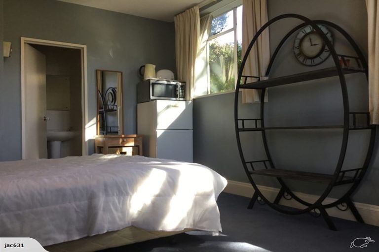 Photo of property in 26 Heriot Row, Dunedin Central, Dunedin, 9016