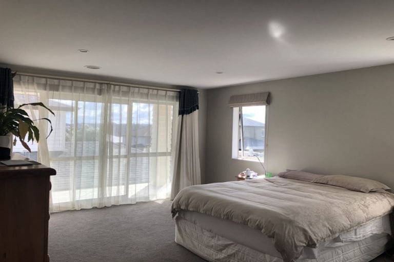 Photo of property in 24 Mackay Drive, Greenhithe, Auckland, 0632