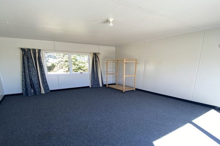 Photo of property in 4 Elizabeth Street, Pukerua Bay, 5026