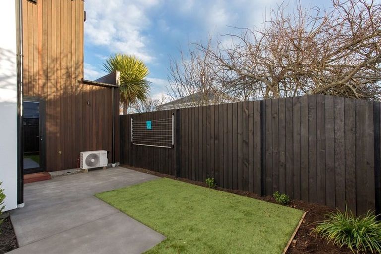 Photo of property in 3/27 Division Street, Riccarton, Christchurch, 8041