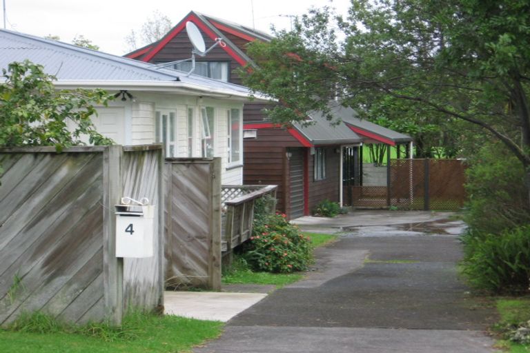 Photo of property in 1/4 Pelorus Place, Pakuranga, Auckland, 2010