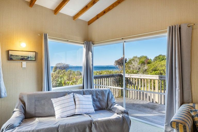 Photo of property in 16 Parehopu Street, Kuratau, Turangi, 3381