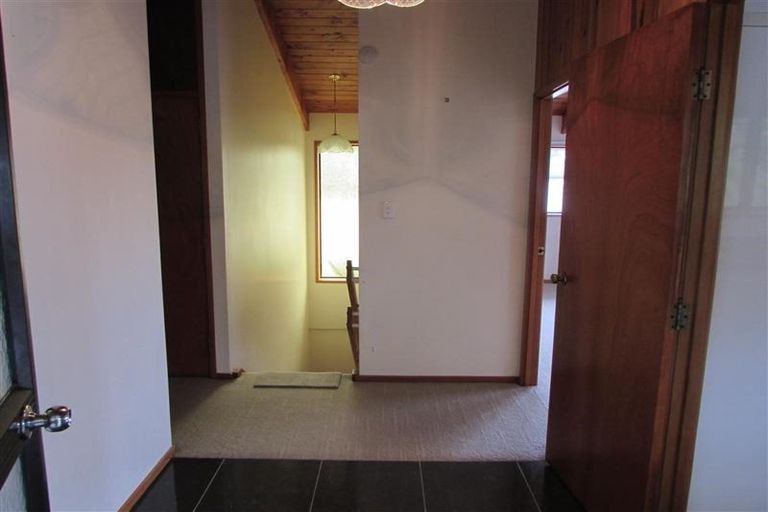 Photo of property in 38 Archers Road, Glenfield, Auckland, 0629