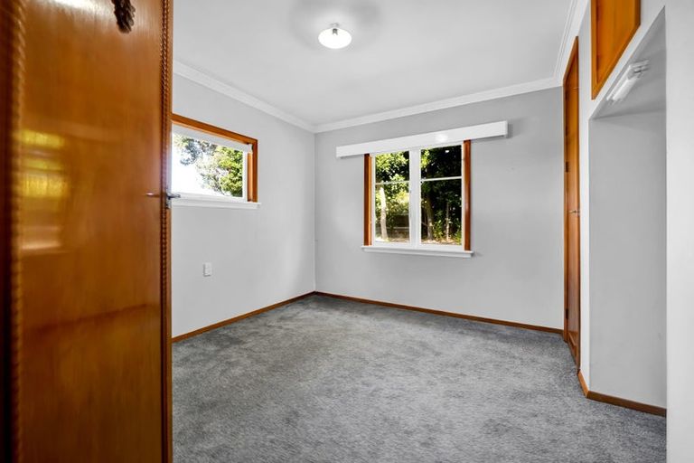 Photo of property in 402 South Road, Hawera, 4674