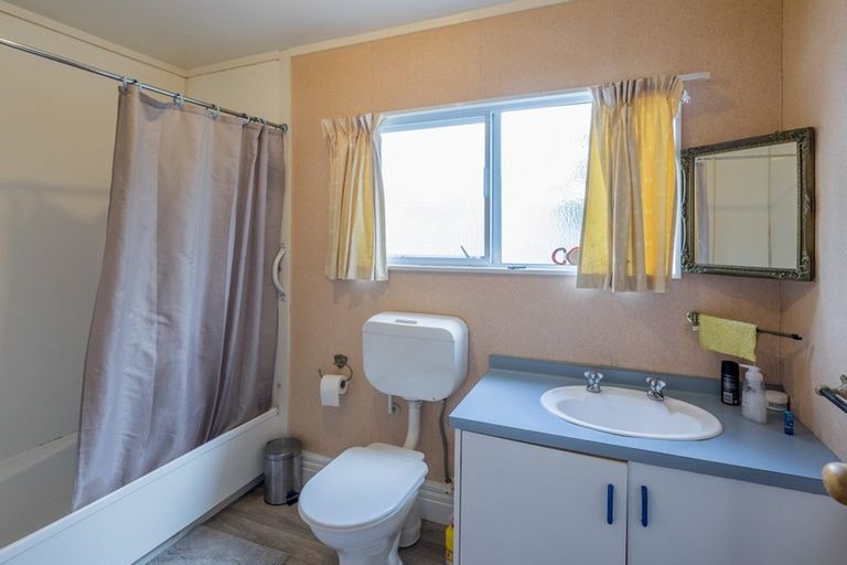 Photo of property in 38a Saint Annes Street, Levin, 5510