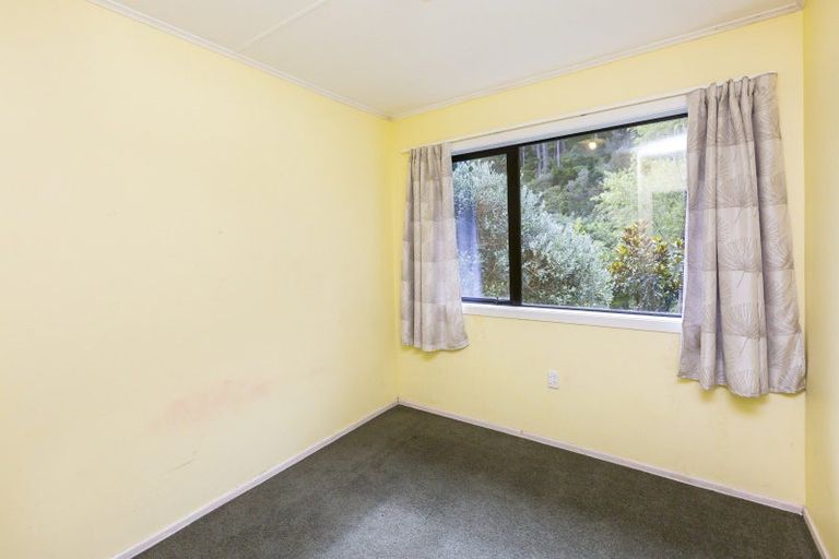 Photo of property in 76 Elmslie Road, Pinehaven, Upper Hutt, 5019
