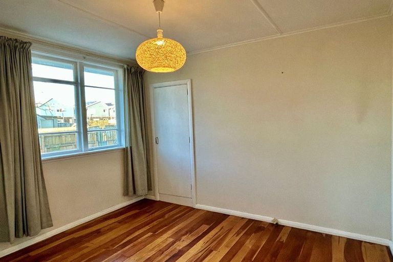 Photo of property in 2 Seddon Crescent, Marewa, Napier, 4110