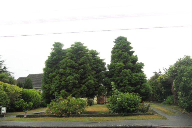 Photo of property in 11 Coopers Road, Dallington, Christchurch, 8061