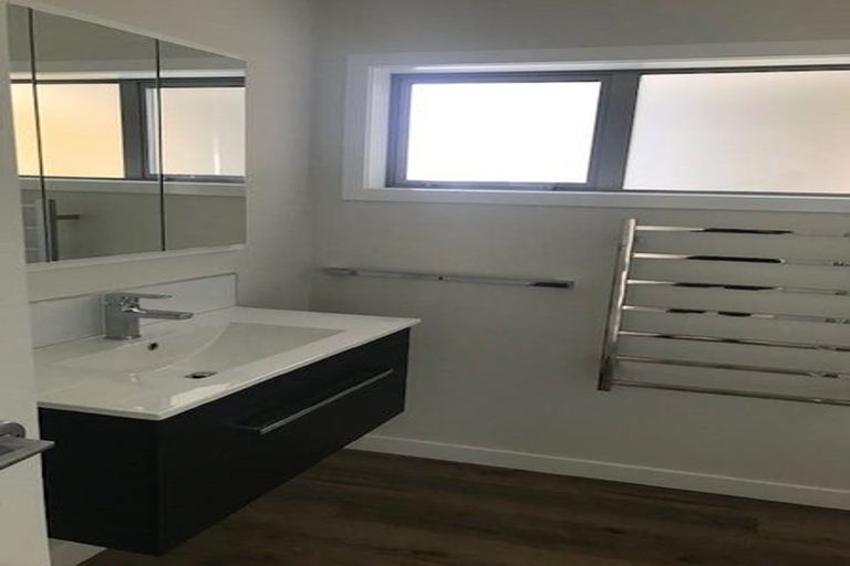 Photo of property in 9 Pukatea Lane, Kinloch, Taupo, 3377