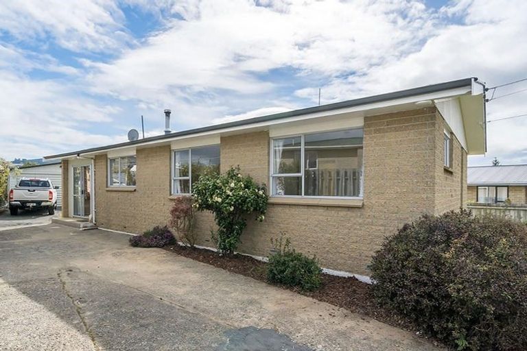 Photo of property in 298 Brockville Road, Brockville, Dunedin, 9011