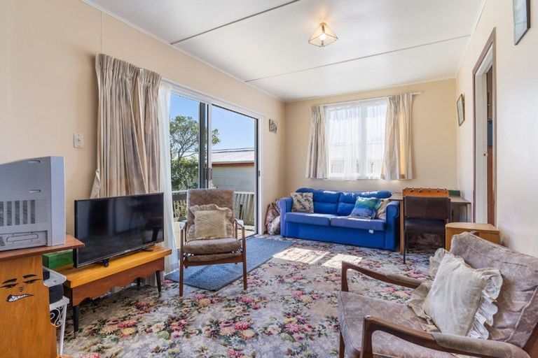 Photo of property in 205 Achilles Avenue, Whangamata, 3620