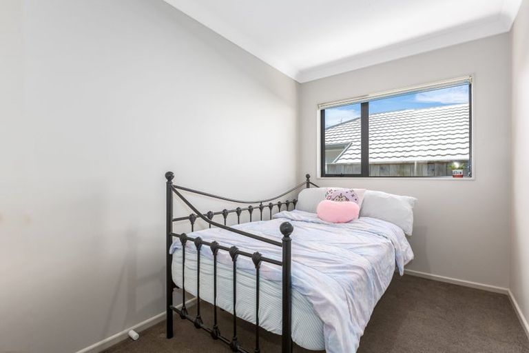 Photo of property in 38 Moonsail Drive, Whitby, Porirua, 5024