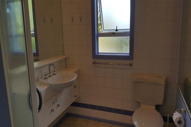 Photo of property in 1/25 Coronation Road, Hillcrest, Auckland, 0627