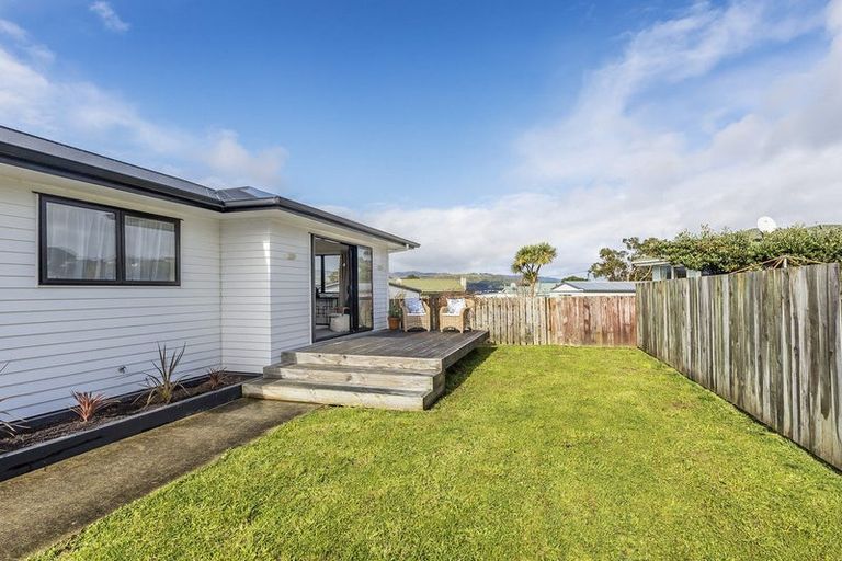 Photo of property in 6a Matatiro Street, Titahi Bay, Porirua, 5022