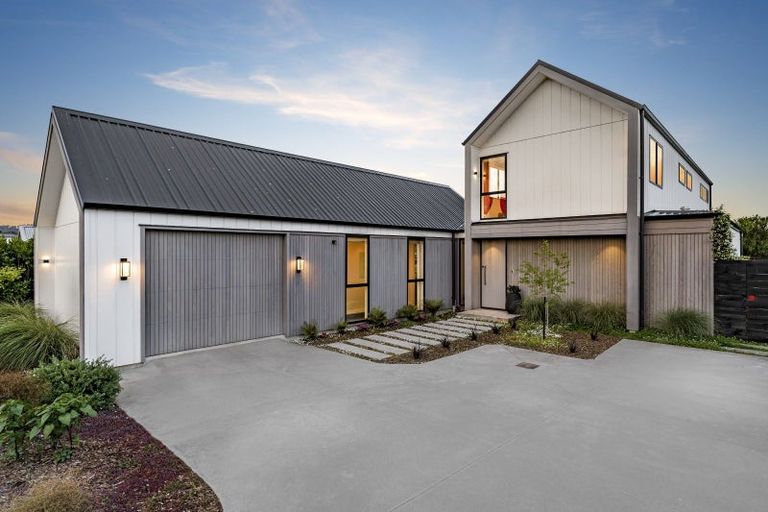 Photo of property in 17 Dinning Road, Riverhead, 0820