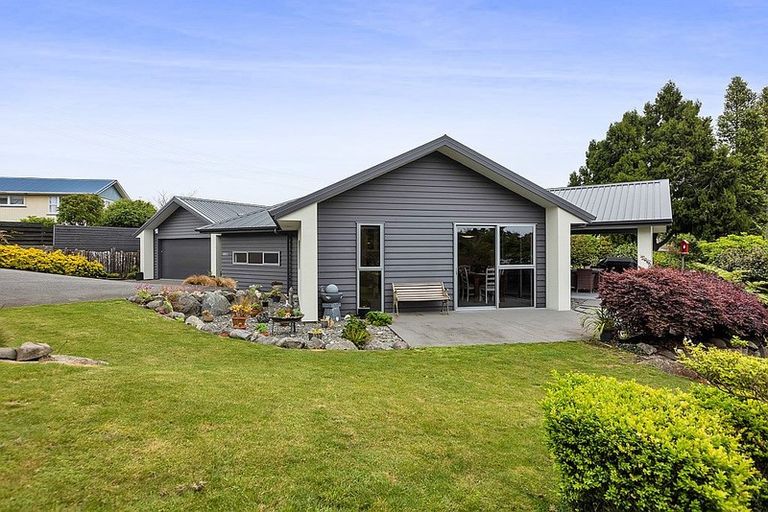 Photo of property in 184b Seaview Road, Westown, New Plymouth, 4310