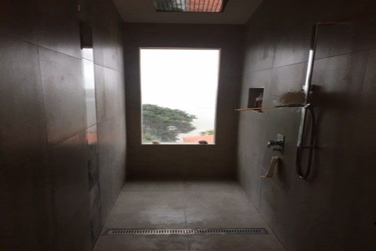 Photo of property in 16 Crispe Road, Clarks Beach, 2122