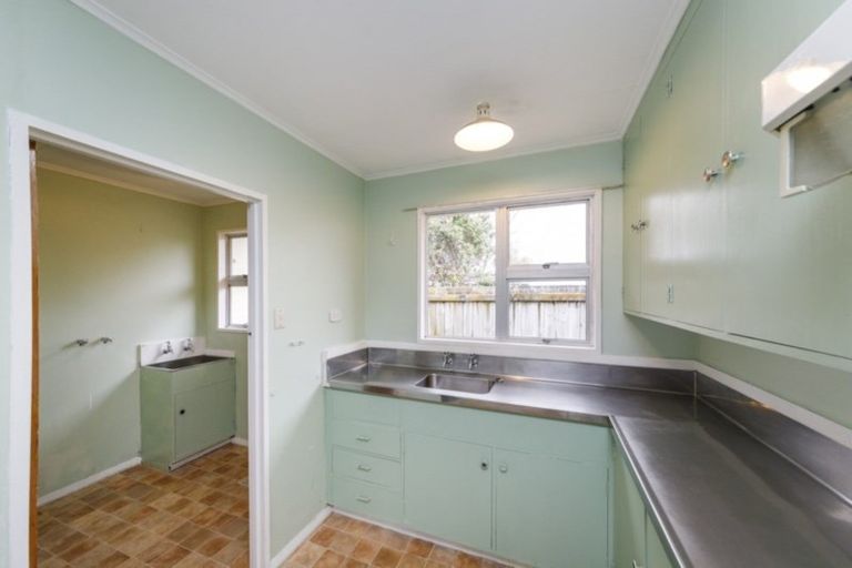 Photo of property in 2/175 Park Road, West End, Palmerston North, 4410