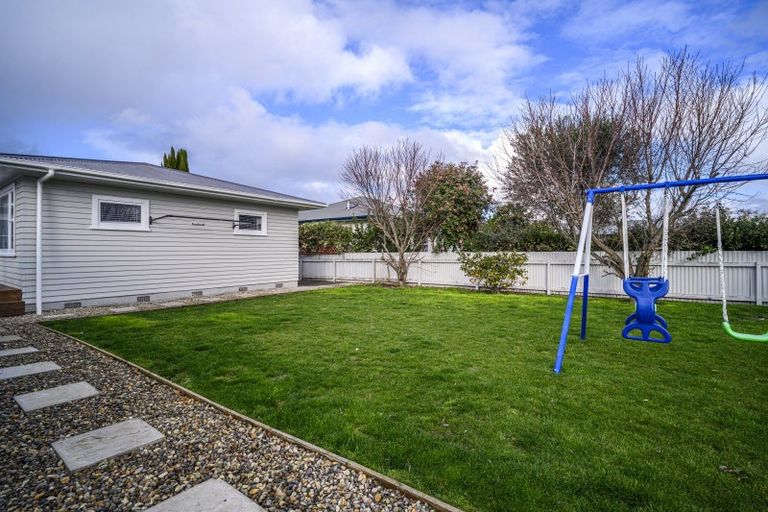 Photo of property in 15 Lipscombe Crescent, Havelock North, 4130