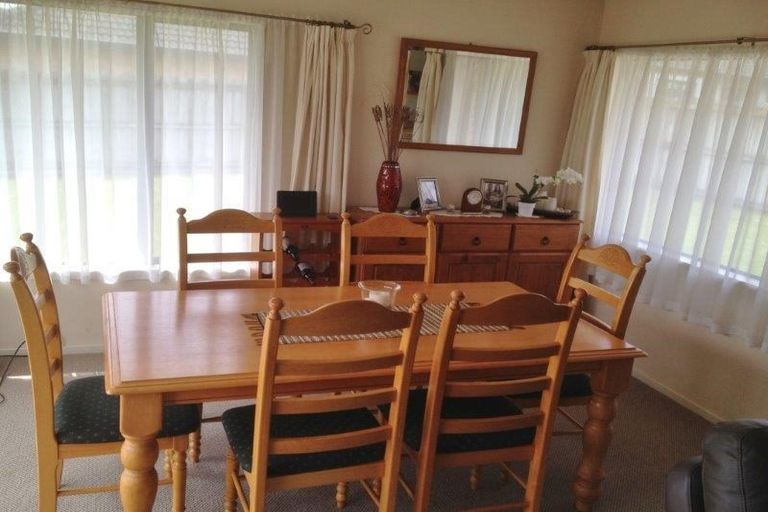 Photo of property in 61 Armoy Drive, East Tamaki, Auckland, 2016