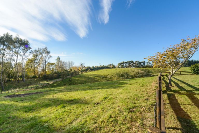 Photo of property in 5 Williams Road, Tokomaru, Palmerston North, 4474