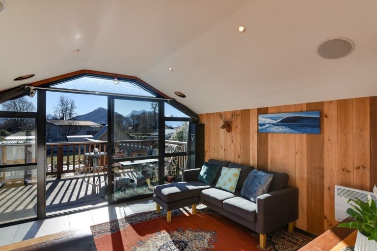 Photo of property in 13 Forbes Place, Glenorchy, 9372