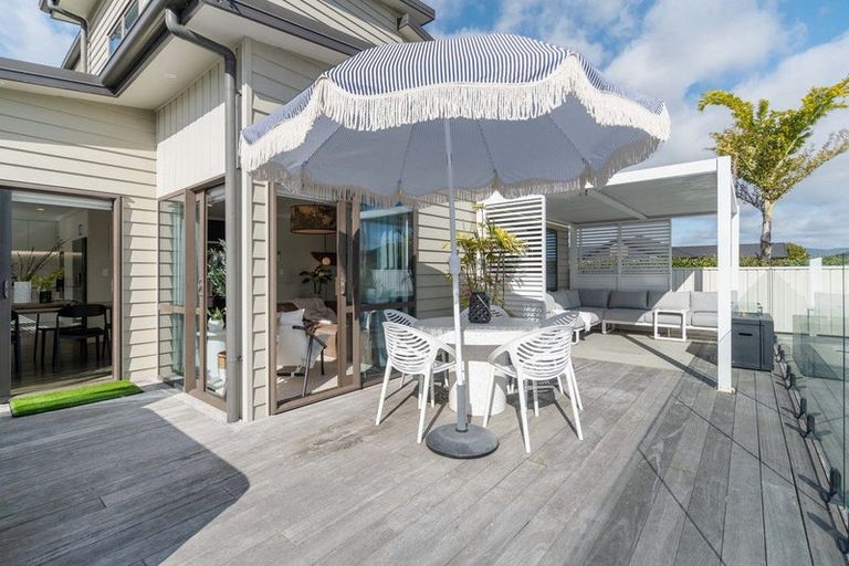 Photo of property in 1 Bill Miller Drive, Papamoa, 3118