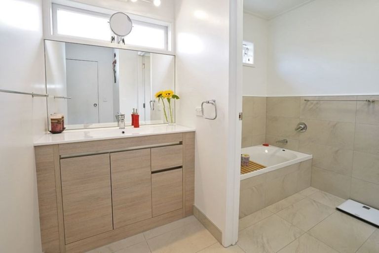 Photo of property in 28 Clements Crescent, Queenwood, Hamilton, 3210