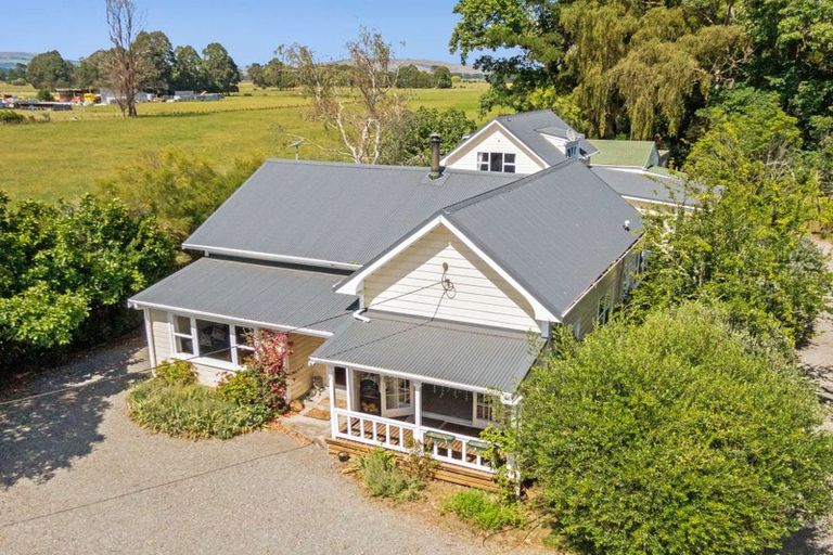 Photo of property in 390 Park Road, Parkvale, Carterton, 5792