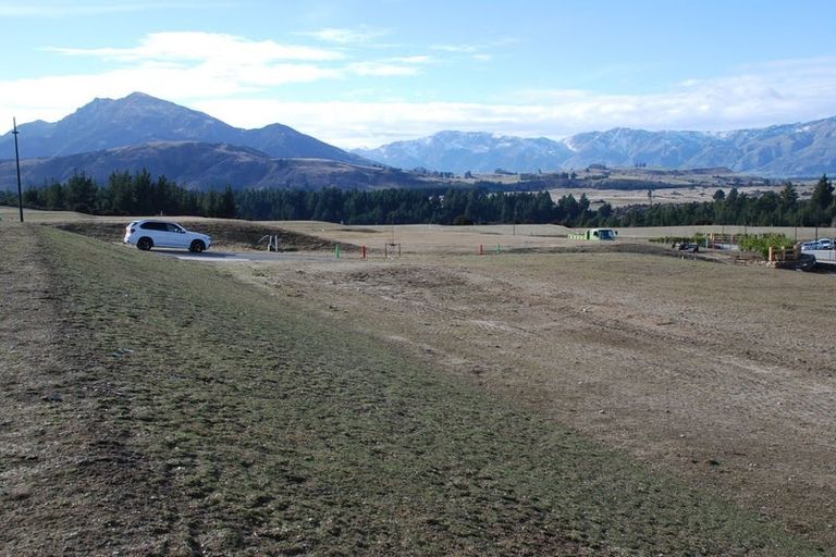 Photo of property in 3 Lauderdale Lane, Wanaka, 9305