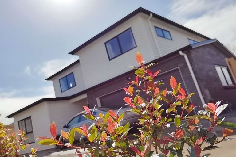 Photo of property in 98 Cardiff Road, Pakuranga, Auckland, 2010