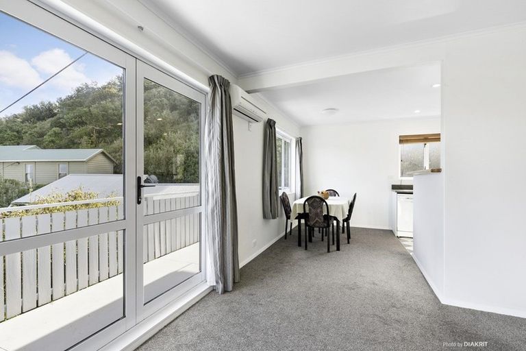 Photo of property in 13a Bristol Street, Island Bay, Wellington, 6023