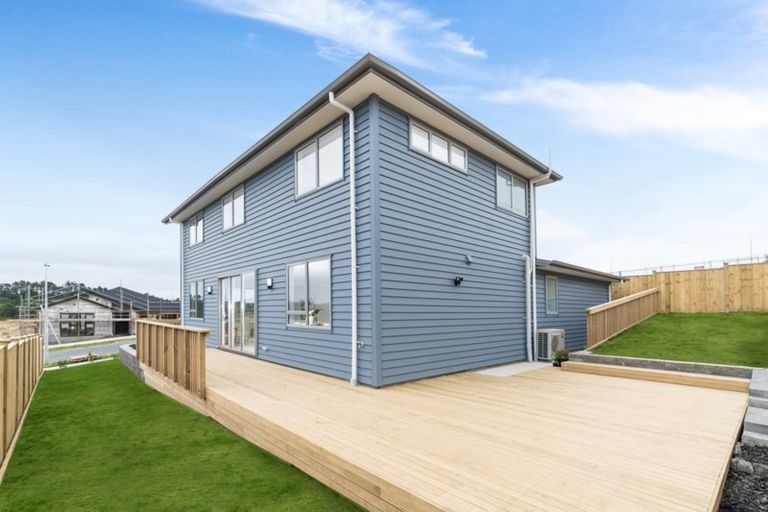 Photo of property in 9 Takurua Terrace, Orewa, 0931