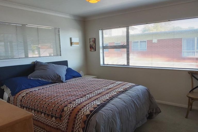 Photo of property in 162a Vivian Street, New Plymouth, 4310