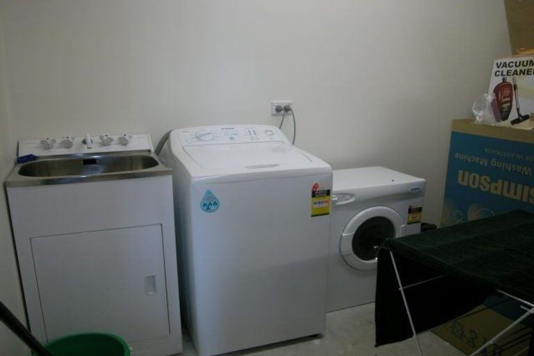 Photo of property in Arno Apartment, 5/8 Mckerrow Place, Sunshine Bay, Queenstown, 9300